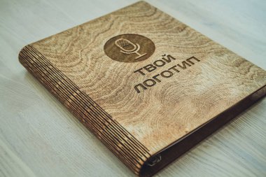 Ahşap tablet için önde gelen şık logosu