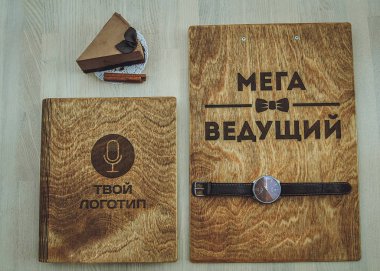 Ahşap tablet için önde gelen şık logosu