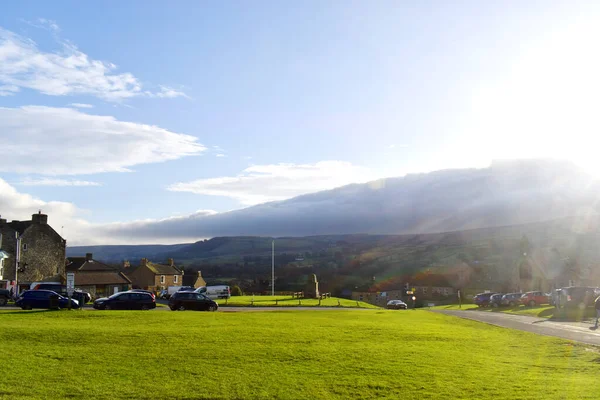 Пейзаж Села Йоркширськими Долинами Сонячне Світло Синє Небо Ріт Річмонд — стокове фото