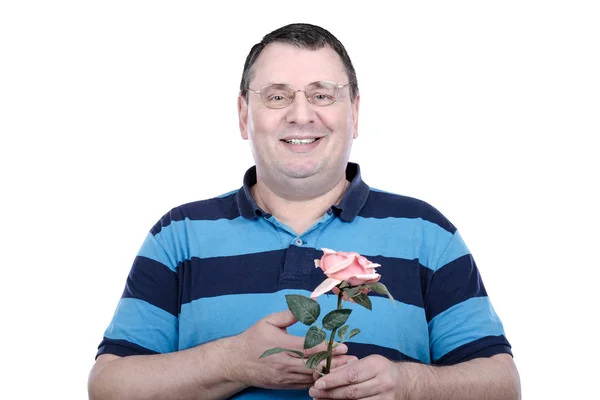 Obliczu człowiek starsze grube pozowanie z różą na białym — Zdjęcie stockowe
