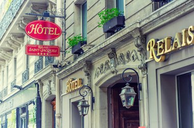 Hotel Relais Saint Jacques girişi