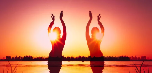 Multiple Exposure Dark Glowing Silhouettes Slim Woman Traditional Tribal Belly — Stock Photo, Image