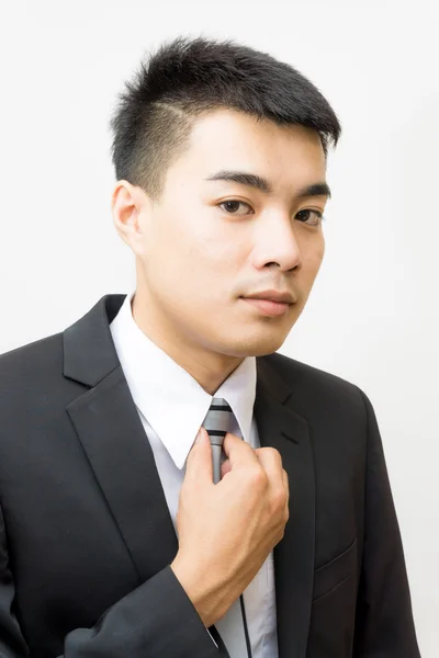 Retrato de hombre de negocios asiático en traje negro —  Fotos de Stock