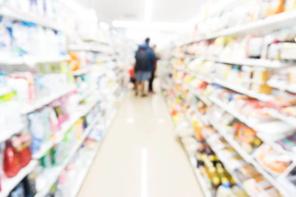 Полки Розмиті Сучасним Супермаркетом Світлом Людей — стокове фото