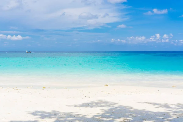 Background of exotic sand sea beach — Stock Photo, Image