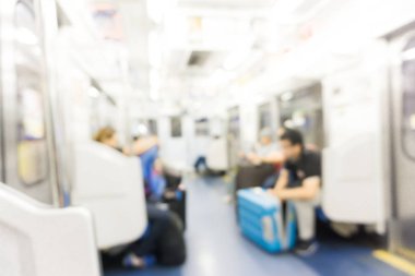 Tren yolcu bulanık görüntü hareket metro istasyonu