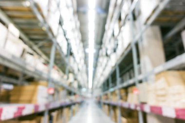 Bulanık dağıtım fabrika mağaza kutusunda satır, lojistik sanayi kavramı