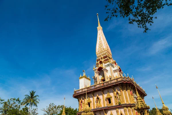 Architecture Pagode Buddha Contre Ciel Bleu Phuket Thaïlande — Photo