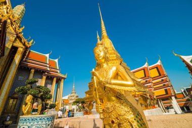 Kinnara heykel Zümrüt Buda Tapınağı, Buda'nın mimarisi