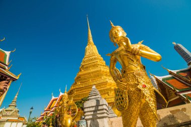Kinnara heykel Zümrüt Buda Tapınağı, Buda'nın mimarisi