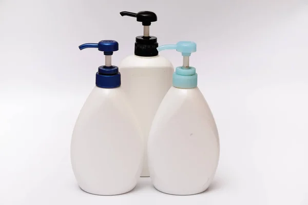 Kosmetik Lotion Flasche Auf Weißem Hintergrund — Stockfoto