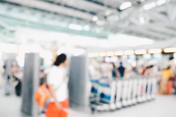 Negócios movimento turvo foco no aeroporto — Fotografia de Stock