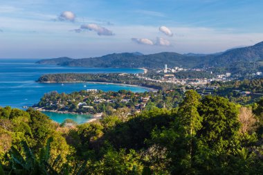 Üç tropikal beyaz kumlu plajları ile turkuaz temiz su bir