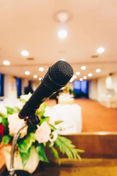 Microphone Gros Plan Dans Salle Séminaire Résumé Flou Backgound — Photo