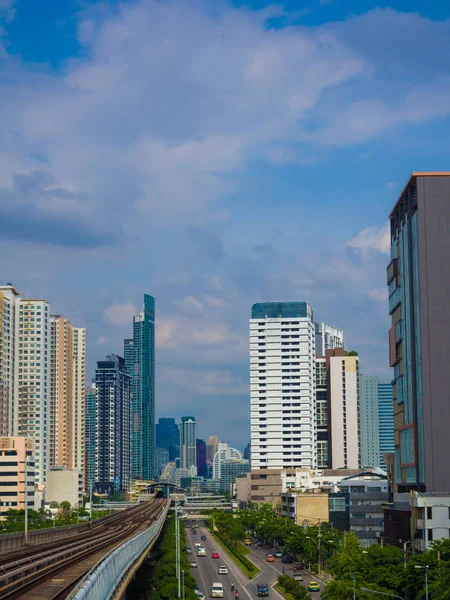 Sky Train Rail Mit Modernem Gebäude Bangkok Thailand — Stockfoto