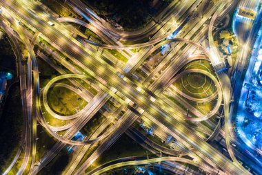 Üstten görünüm gece trafik modern ulaşım arka plan, Bangkok Tayland