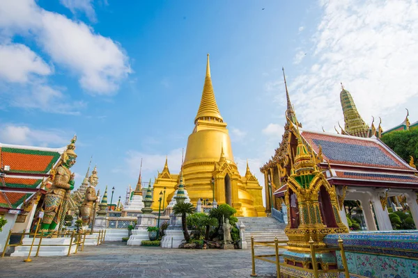Wielki Pałac Królewski Temple Golden Pagoda Słynnego Templem Tajlandii — Zdjęcie stockowe