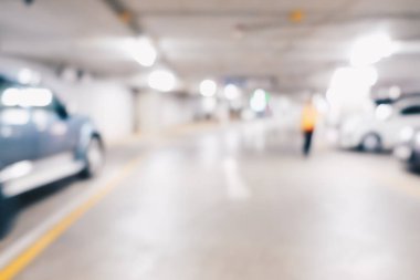 Süpermarket Side'de otopark araba bulanık