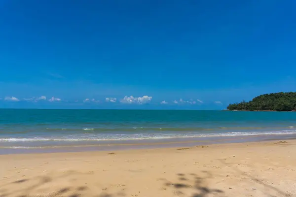 Verão onda do mar em snad praia relaxamento paisagem — Fotografia de Stock