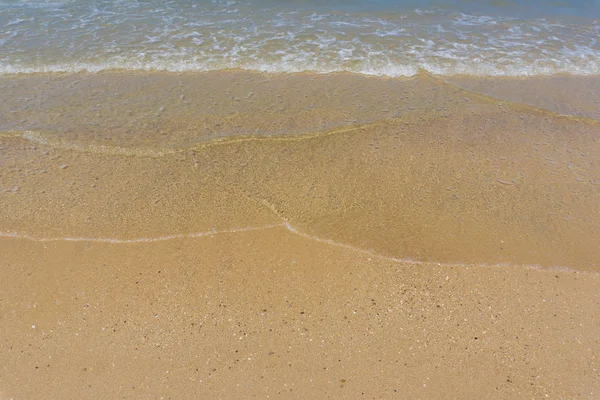Verão onda do mar em snad praia relaxamento paisagem — Fotografia de Stock