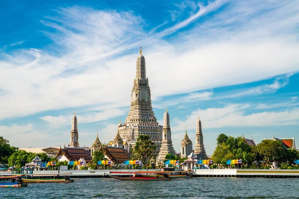Tempel Van Zonsopgang Zonnige Dag Met Reisboot Bangkok Thailand — Stockfoto