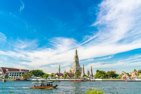 Tempio Dell Alba Giorno Sole Con Barca Viaggio Bangkok Thailandia — Foto Stock