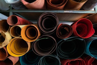 Hakiki deri el işi atölye işçiliği.