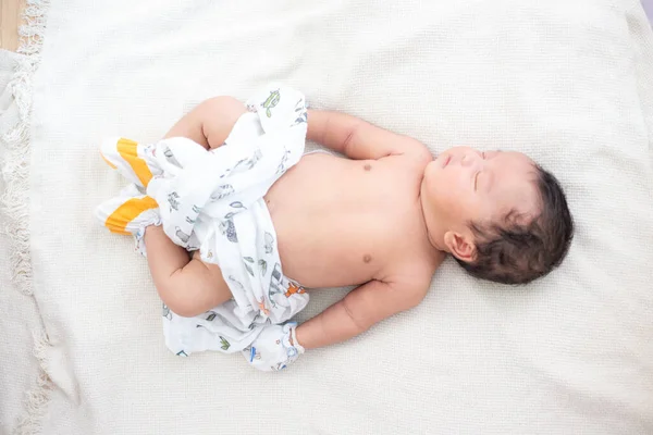 Newborn Infant Boy Sleep White Blanket Health Care Concept — Stock Photo, Image