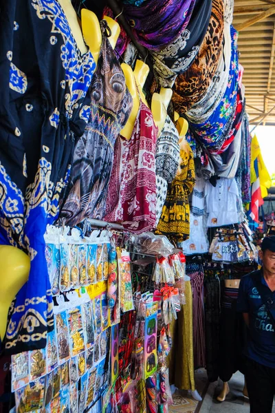 Variedad Artículos Recuerdo Que Venden Dumnoen Saduak Mercado Flotante Tailandia —  Fotos de Stock