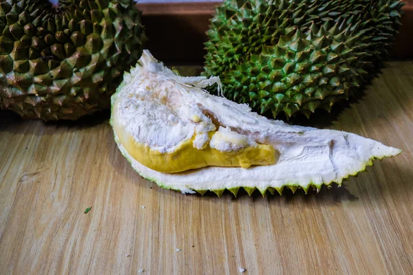 Żółty Durian Owoców Tropikalnych Tle Drewna Tajlandia Owoców — Zdjęcie stockowe