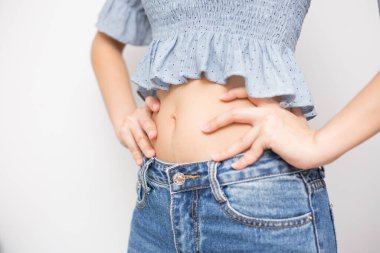 Sağlıklı güzel kadınların portresi Beyaz arka planda