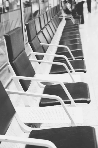 Κάθισμα Αναμονής Για Επιβάτη Στο Αεροδρόμιο Άδειο Κάθισμα Πύλη — Φωτογραφία Αρχείου
