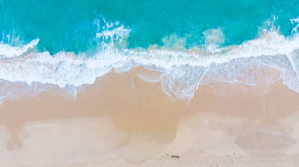 Белый Песок Пляж Бирюзовой Морской Волны Воздушный Вид Копировальное Пространство — стоковое фото