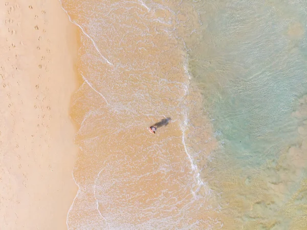 Beyaz Kumsal Manzaralı Yaz Tatili — Stok fotoğraf