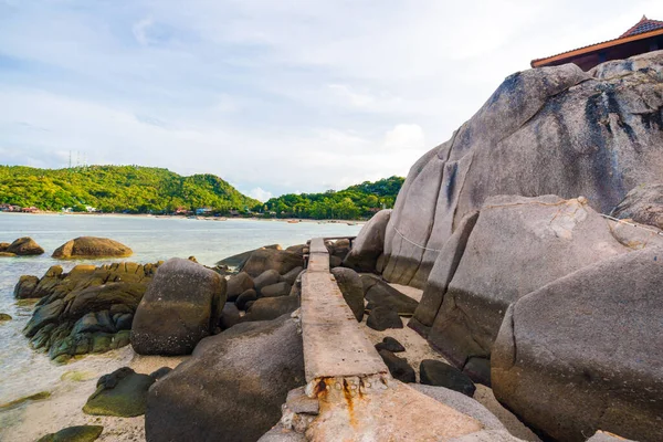 Rocky Sea Beach Andaman Sahil Hattı Turkuaz Yaz Tatili — Stok fotoğraf