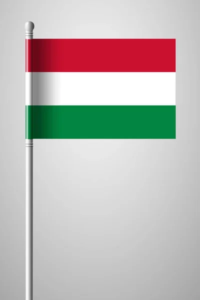 Bandeira da Hungria. Bandeira Nacional em Flagpole. Ilustração isolada — Vetor de Stock