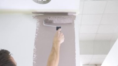 deneyimli müteahhit duvarları tavana yakın beyaz duvarlar