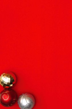Neşeli Noel ve mutlu yeni yıl tebrik kartı şablonu