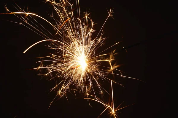 Iluminação de Natal e Ano Novo . — Fotografia de Stock