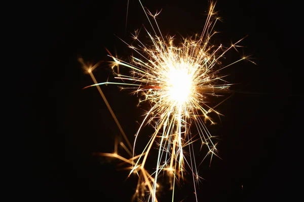 Iluminação de Natal e Ano Novo . — Fotografia de Stock