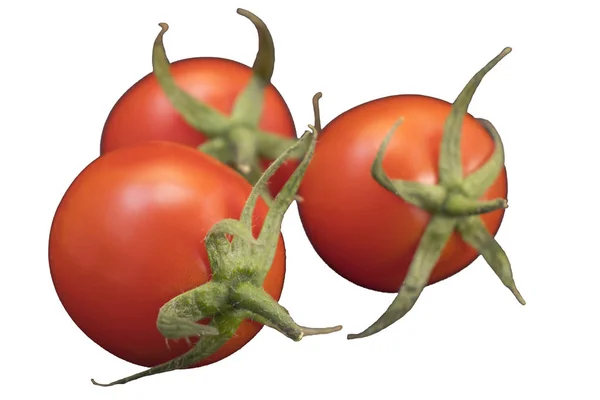 Tomates cerises douces et acides rouges vives avec pétioles et feuilles — Photo