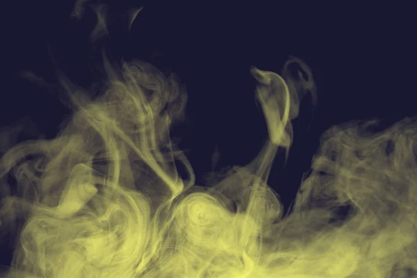Fantástico fumo colorido. cachos e nuvens de fumaça colorida . — Fotografia de Stock