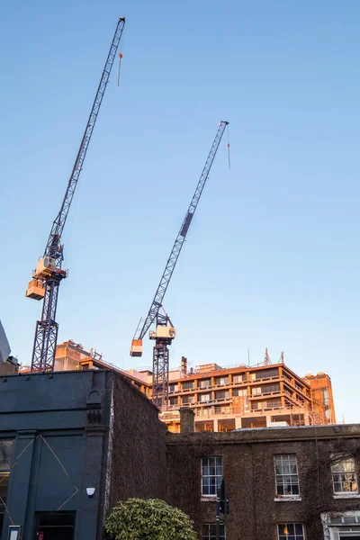 Construction site behind a Hospital — Stock Photo, Image