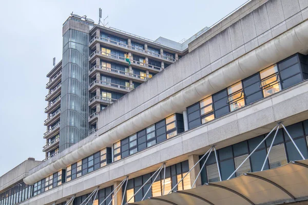 Londra'nın genel Hastane önü