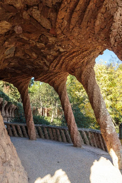 Taştan yapılmış tünel