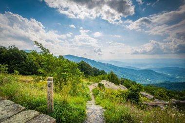 Appalachian iz ve Sh Blue Ridge Mountains görünümünü