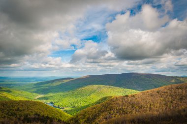 Charlottesville rezervuar Moorman'ın nehir Overl dan görünüm