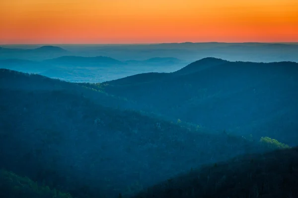 Sunrise over the Appalachian Mountains, seen from Skyline Drive — Stock Photo, Image
