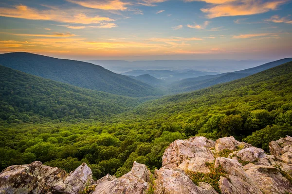 Sunset over the Shenandoah Valley and Blue Ridge Mountains from — Stock Photo, Image