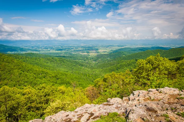 Widok z doliny shenandoah z franklin, które wychodzą klify, w — Zdjęcie stockowe